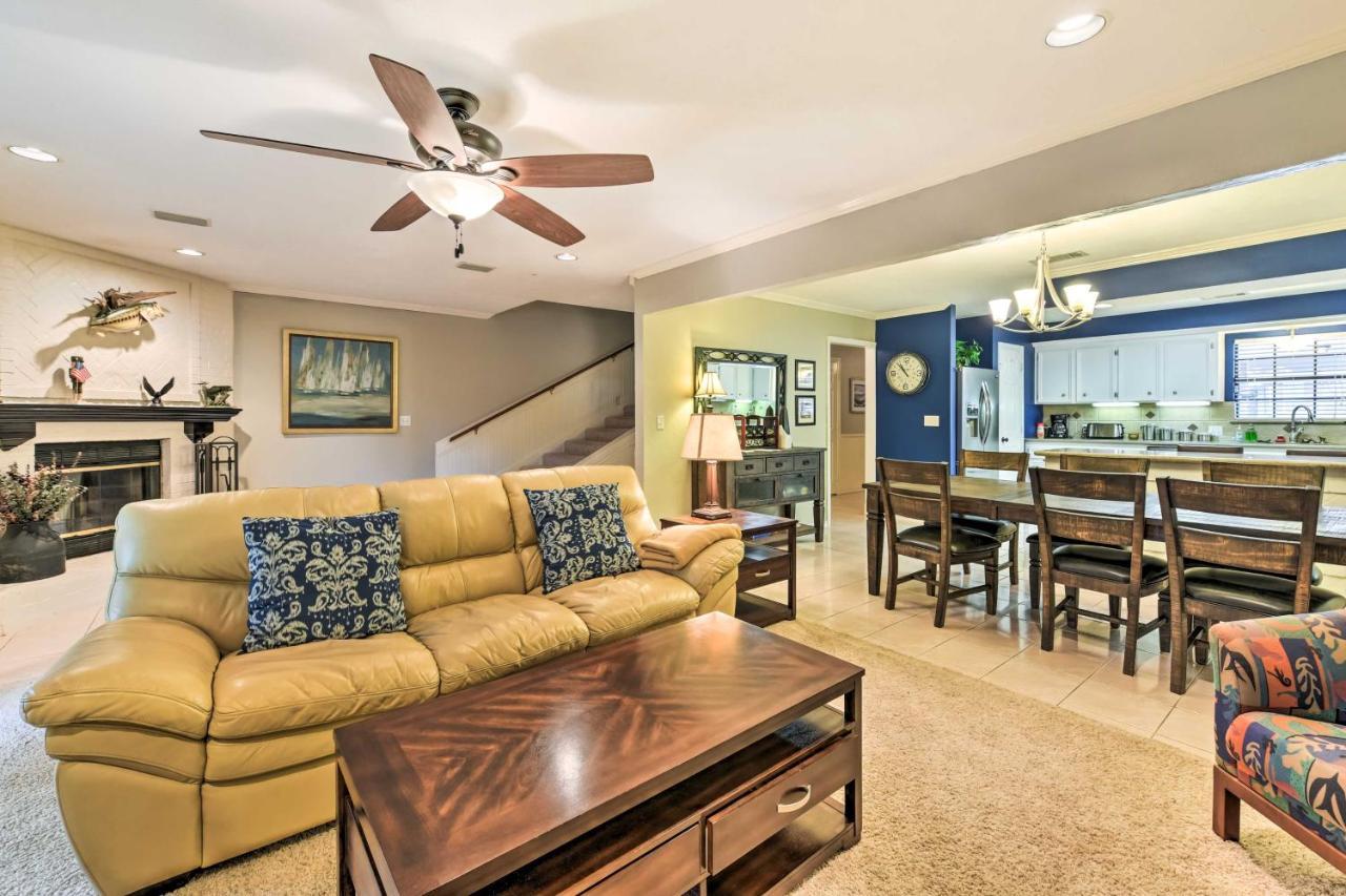 Quiet Lake Conroe Townhome With 2 Boat Slips! Willis 外观 照片